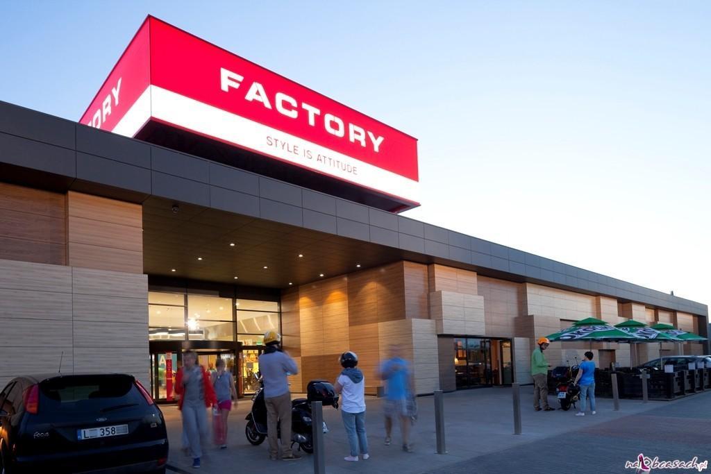 Taniej, więcej, bardziej smart, czyli letnia rozprzedaż w Factory Annopol i Factory Ursus