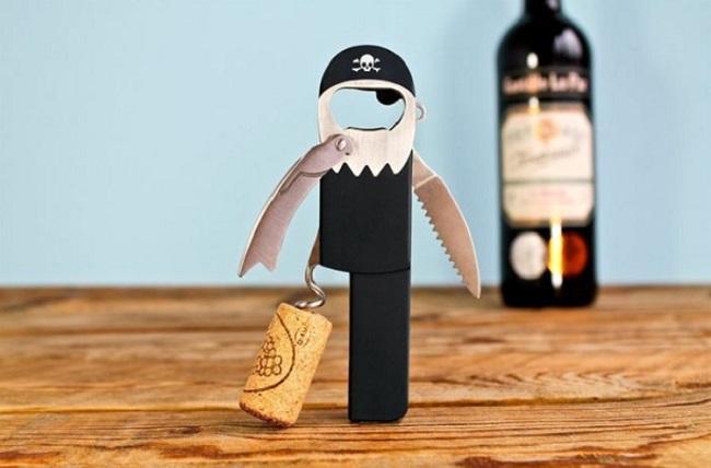 Legless-Pirate-Corkscrew