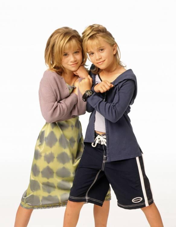 k,NjEzNTIxNzQsNDUwNjIzMzE=,f,mary-kate-ashley-olsen-004