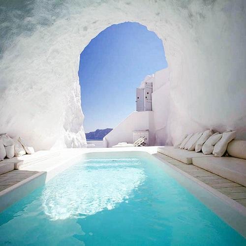 cave-pool-in-santorini-11