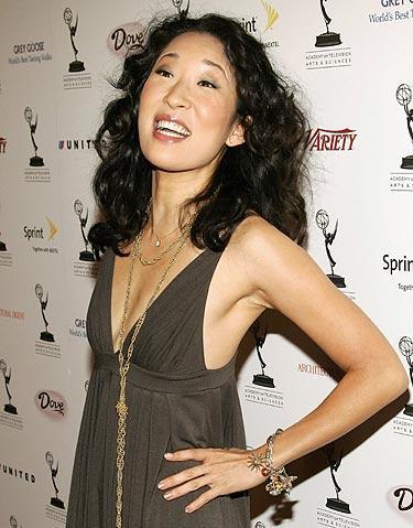 small_breasts_sandra_oh