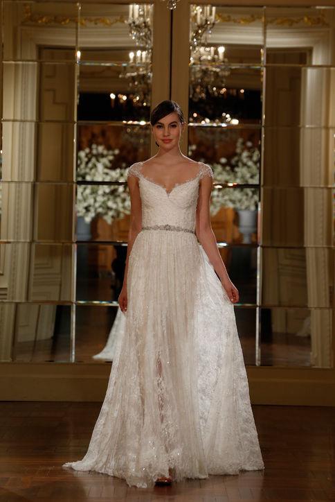 34-best-new-wedding-dresses-bridal-market-h724