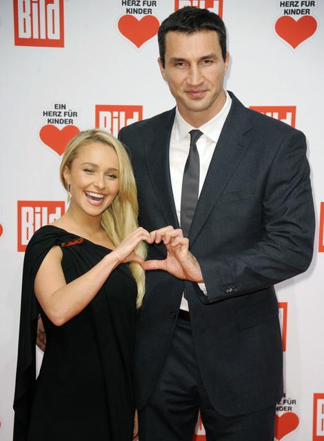 Hayden Panettiere Wladimir Klitschko-20131209-155