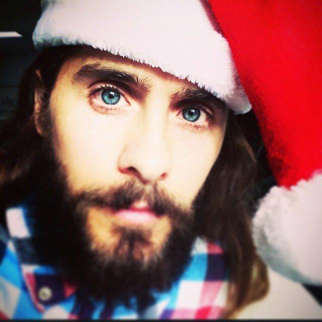 Jared-Leto-eyes-were-front-center-his-festive-selfie