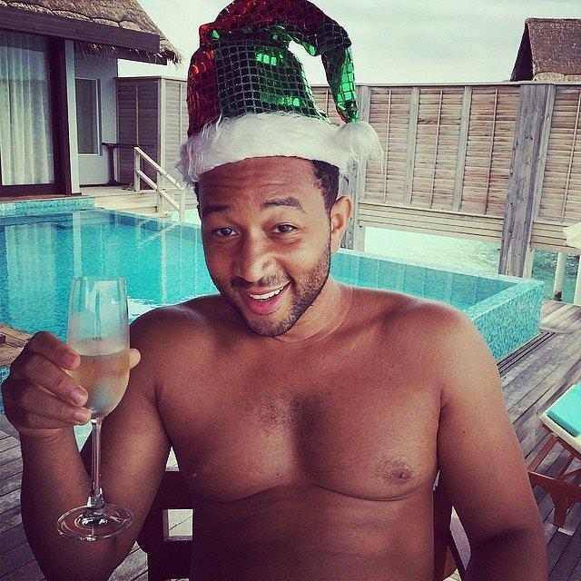 John-Legend-celebrated-holiday-poolside-Maldives