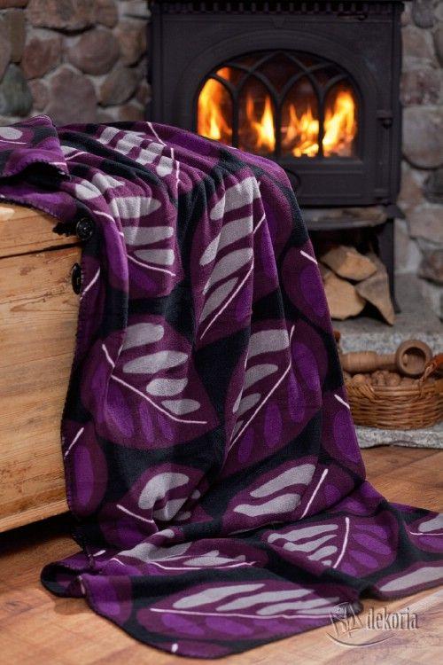 Koc-polarowy-liscie-fioletowe