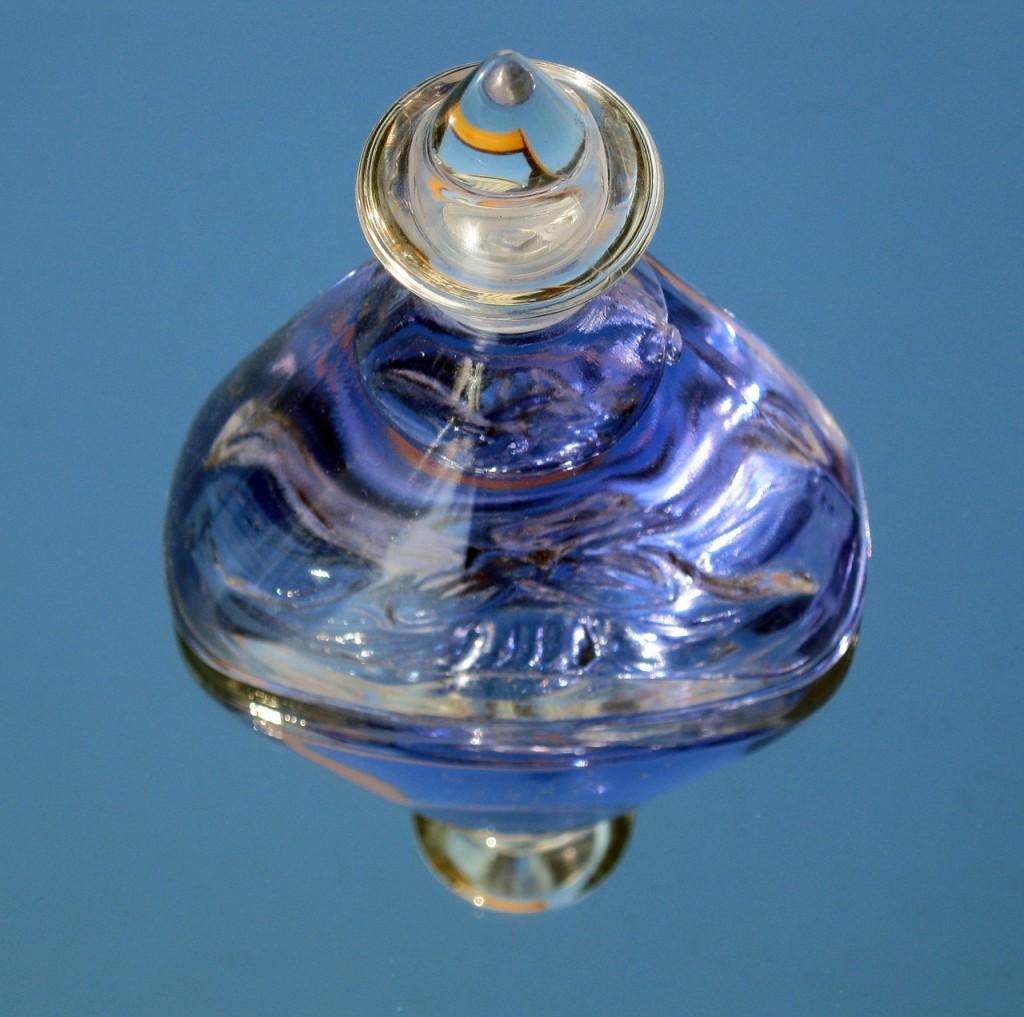 blue-bottle-zapach perfumy