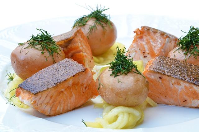 salmon-560987_640