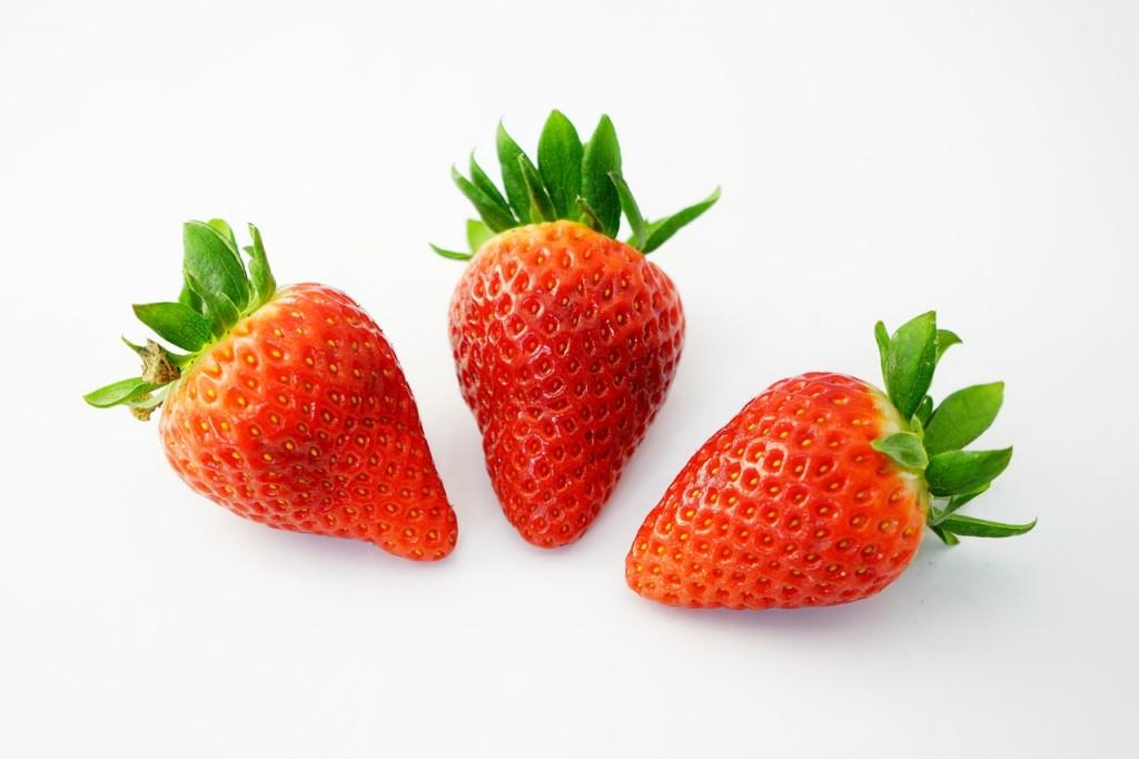 strawberries-272257_1280