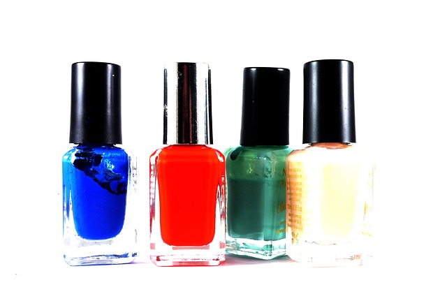 nail-polish-498665_640