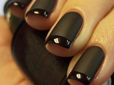 black-matte-manicures