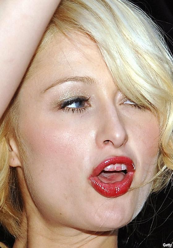 paris-hilton-lipstick-on-teeth