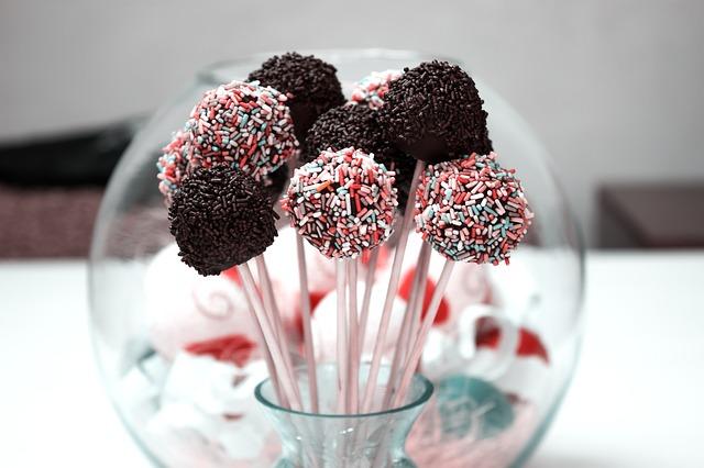 cake-pops-684163_640