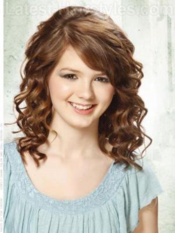 Medium-Length-Curly-Hairstyles5