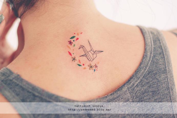 minimalistic-feminine-discreet-tattoo-seoeon-34