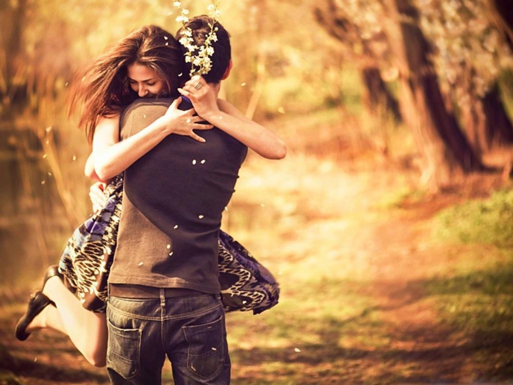 Love-couple-hug-best-wallpapers