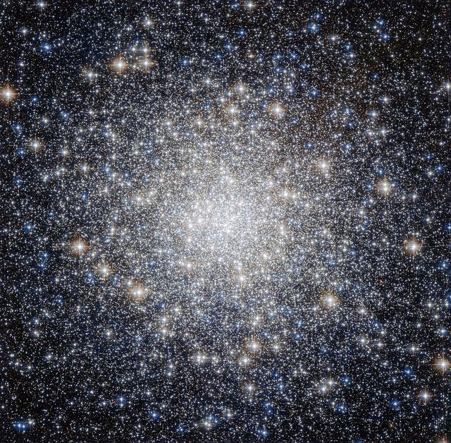 globular-cluster-597899_640