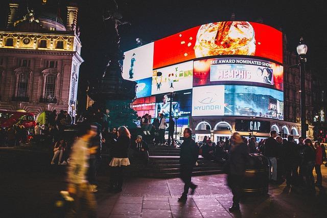 piccadilly-circus-926802_640