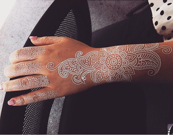 white-henna-tattoo-temporary-women-instagram-trend-26__605