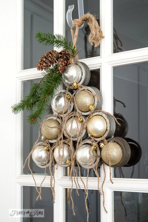 1448713622-mason-jar-lid-ornament-christmas-tree-7145