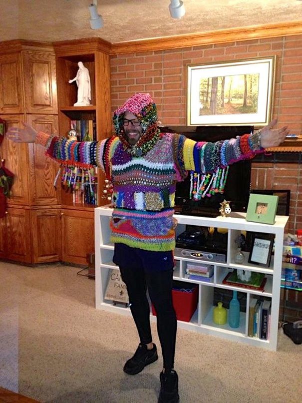 ugliest-christmas-sweaters-181__605