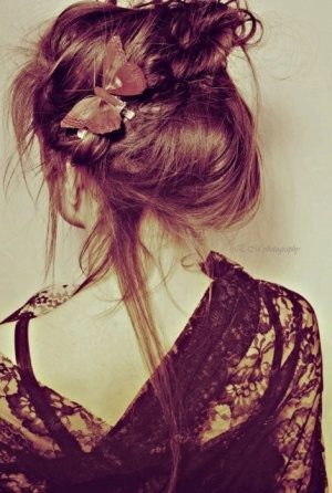 Messy-Updo-Hairstyle