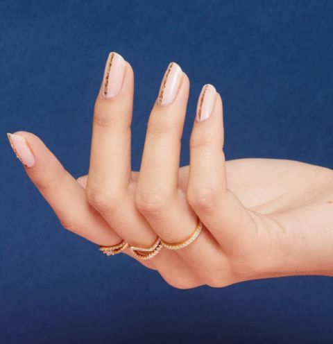 single-stripe-paintbox-nails