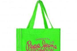 Neonowe torebki – musisz taką mieć!