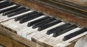 10 piosenek, które pochodzą od książek. Zgadniesz których?