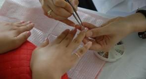 Czy można zarazić się HIV przez manicure?