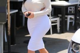 Ołówkowe spódnice Kim Kardashian