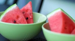 Ile kalorii mają OWOCE?