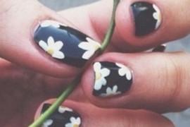 10 inspiracji na letni manicure