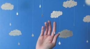 11 mikro tatuaży, które doskonale łączą się z tłem