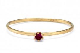 11+ minimalistycznych pierścionków zaręczynowych, które pokocha każda kobieta