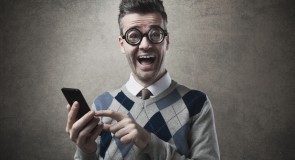 10 SMS-ów do FACETA, które ZASZKODZĄ WASZEJ RELACJI! NIE WYSYŁAJ!