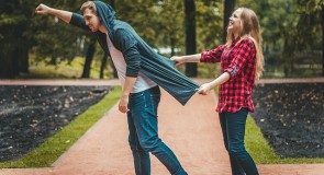 6 rzeczy, z którymi WSTRZYMAJ SIĘ W NOWEJ RELACJI (aby zyskać jego szacunek)