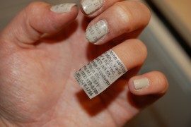 Paznokcie z gazety – szybki sposób na sylwestrowy manicure!