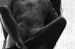 15 rzeczy, które FACET pragnie usłyszeć, gdy jest POBUDZONY EROTYCZNIE!