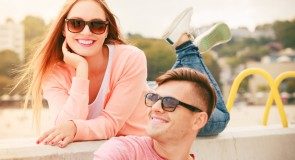 8 sposobów, jak POPRAWIĆ HUMOR SWOJEMU FACETOWI (będzie Ci wdzięczny)