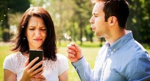 4 powody, przez które NIE WARTO kłócić się przez SMS – y