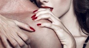 6 tekstów na podryw, którymi UWIEDZIESZ każdego mężczyznę!