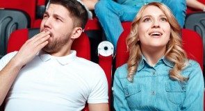 6 NAJGORSZYCH sposobów na poderwanie faceta ( oni tego nienawidzą!)