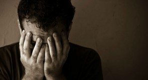 8 typów kobiet, które UNIESZCZĘŚLIWIAJĄ facetów