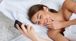 10 BARDZO PIKANTNYCH i nieprzyzwoitych wiadomości do faceta