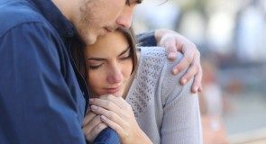Czy on Cię kocha? 7 niezaprzeczalnych SYGNAŁÓW, ŻE TAK!