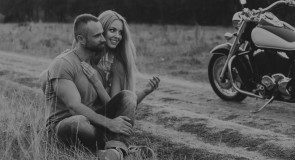 FACET WYLICZA: ,,dokładnie TO zmienia się w moim życiu, gdy spotkam TĄ JEDYNĄ”