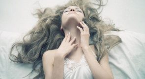 7 najbardziej EROGENNYCH miejsc na ciele kobiety