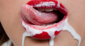 FACET WYLICZA> Te rzeczy gwarantują więcej zmysłowości w łóżku….