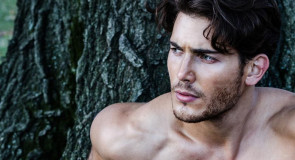 Faceci odpowiadają – ,,W kobiecie najbardziej kręci mnie….”